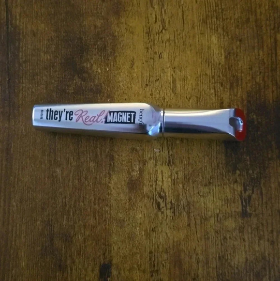 Benefit the're real magnet mascara - Picture 1 of 1
